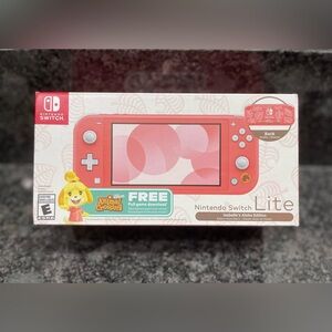 Nintendo Switch Lite Isabelle’s Aloha Edition